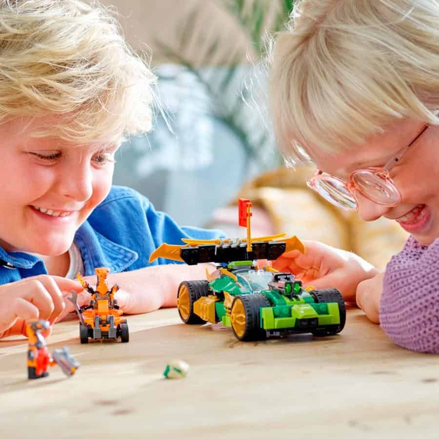 Lego Ninjago Deportivo EVO de Lloyd 71763