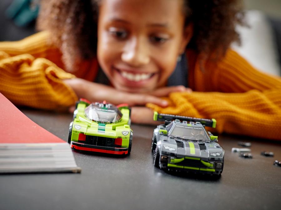 Lego Speed Champions Aston Martin Valkyrie AMR Pro y Aston Martin Vantage GT3 76910