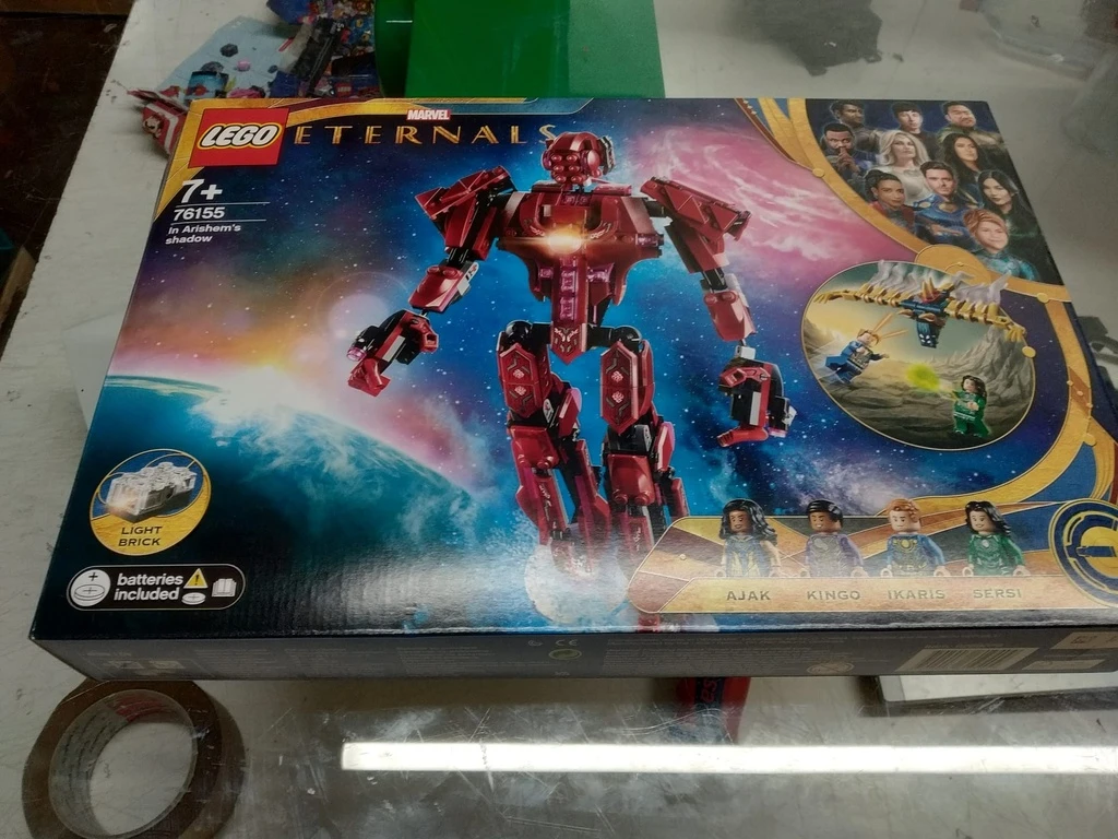 LEGO Marvel | Los Eternos: A la Sombra de Arishem CAJA DAÑADA 76155-CD
